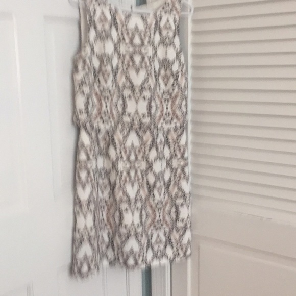 Women’s dress - Picture 5 of 5